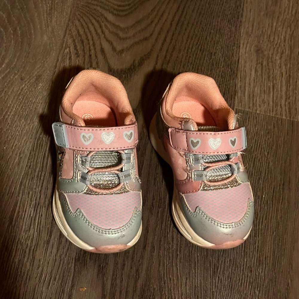 Light up Bluey Sneakers size 6